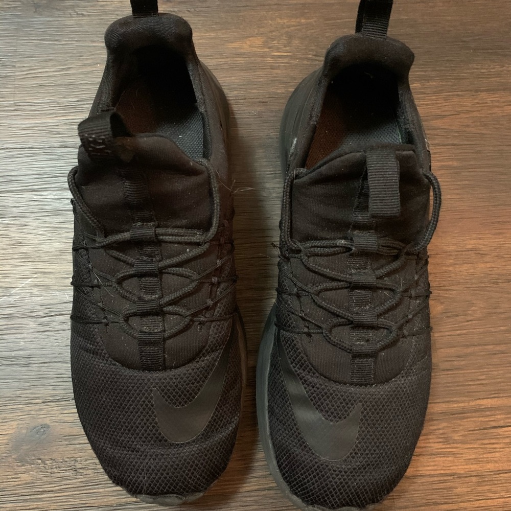 Nike Darwin sneakers